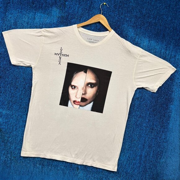 Lady Gaga Mayhem Tour Beige T-Shirt Size Extra Large - Picture 3 of 4